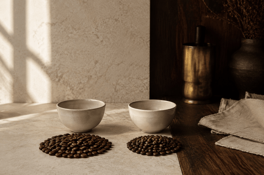 Arabica vs. Robusta: What Changes in the Cup - Kaffeia Origins